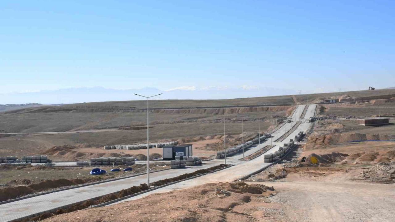 Yazıhan’da Doğu Anadolu’nun en büyük BESİ OSB’si faaliyete hazırlanıyor