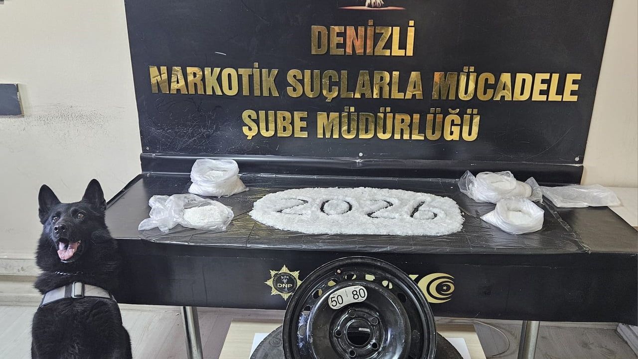 Yedek lastikte 4 kilogram metamfetamin ele geçirildi
