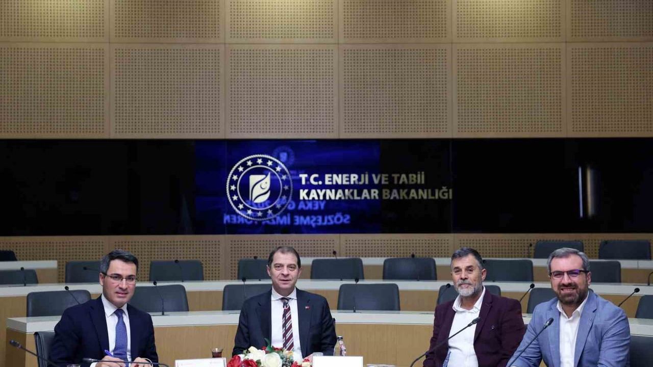 YEKA GES-2025 sözleşmeleri imzalandı: 650 MW, 102 milyon euro katkı