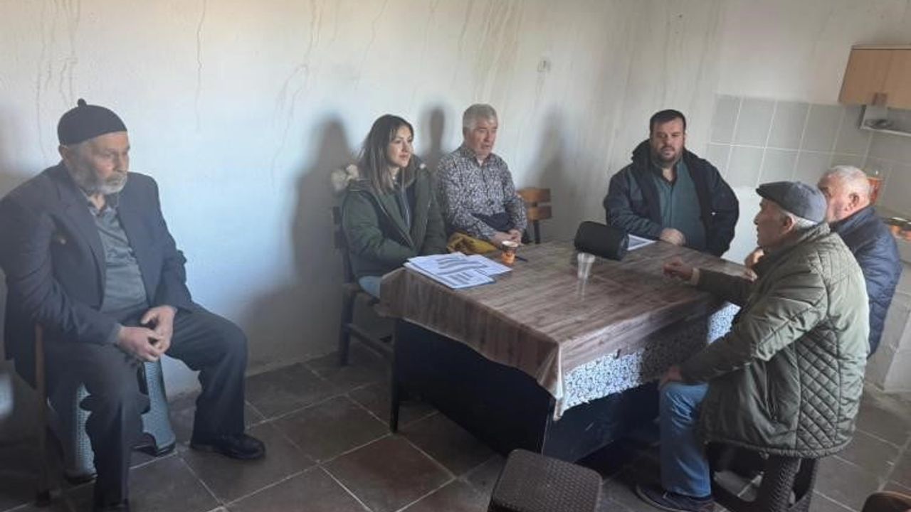 Yenipazar'da üreticilere köy bazlı tarımsal bilgilendirme toplantısı