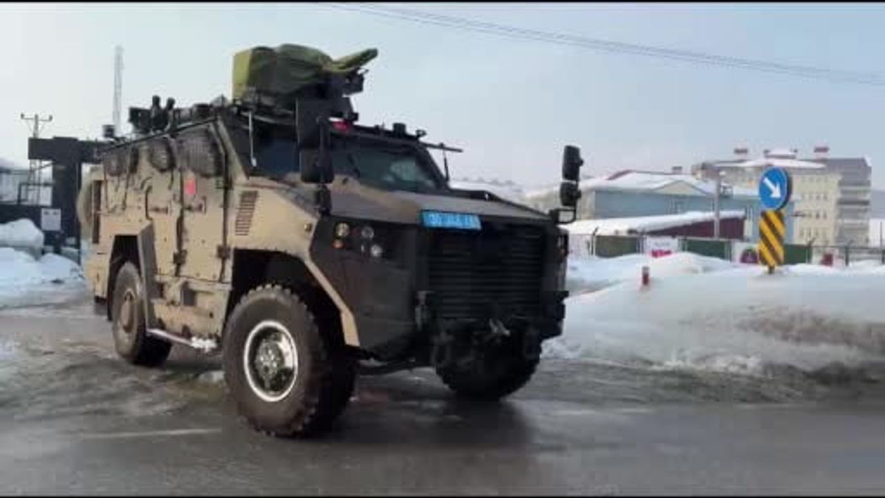 Yerlikaya duyurdu: Hakkari'de 348 kilogram uyuşturucu ele geçirildi