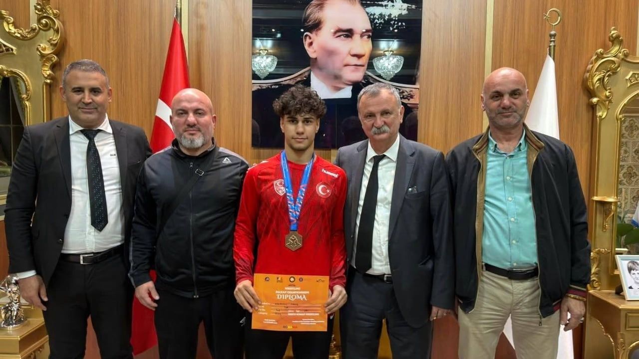 Yunusemre Belediyespor 2025'i 211 madalya ve 34 kupayla bitirdi