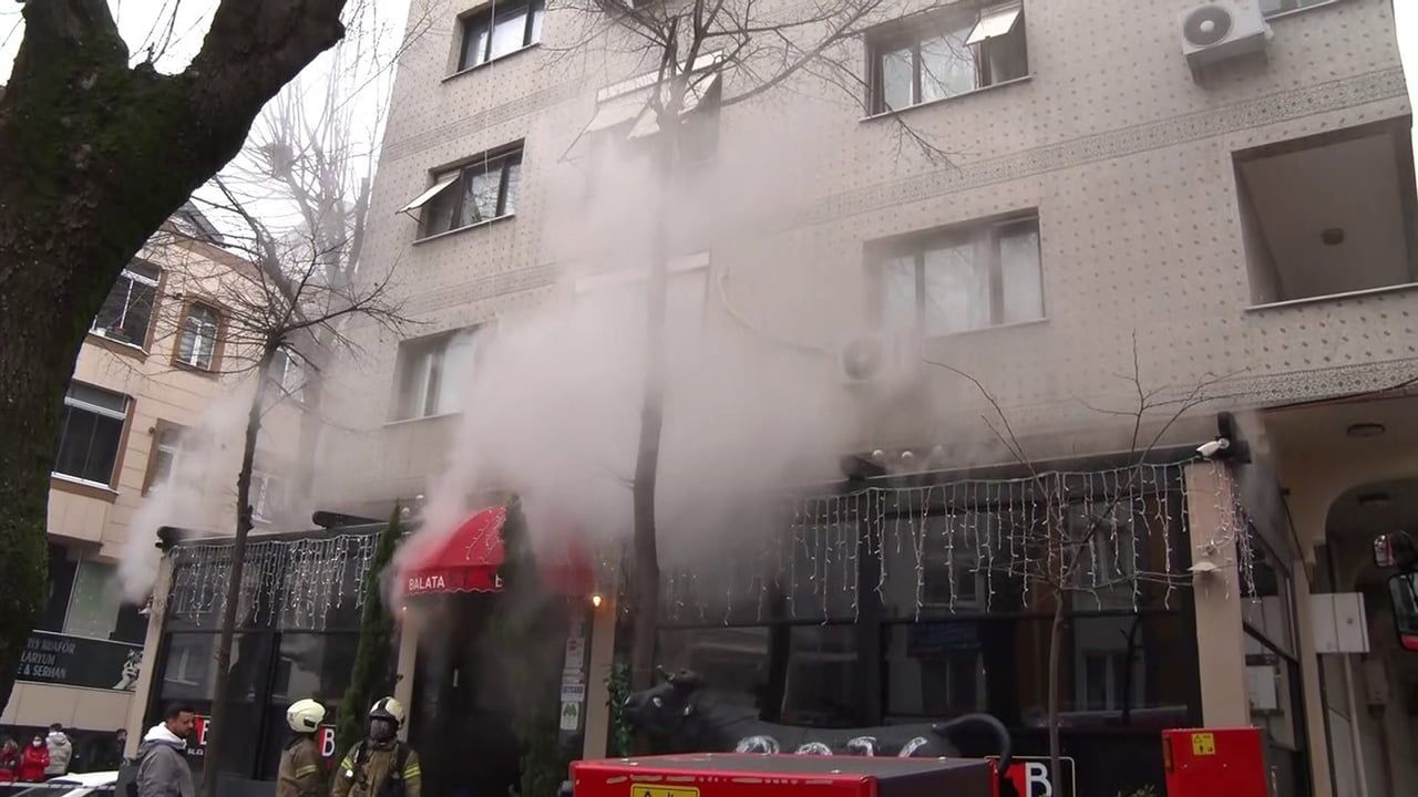 Bayrampaşa'da restoranda çıkan yangın kontrol altına alındı