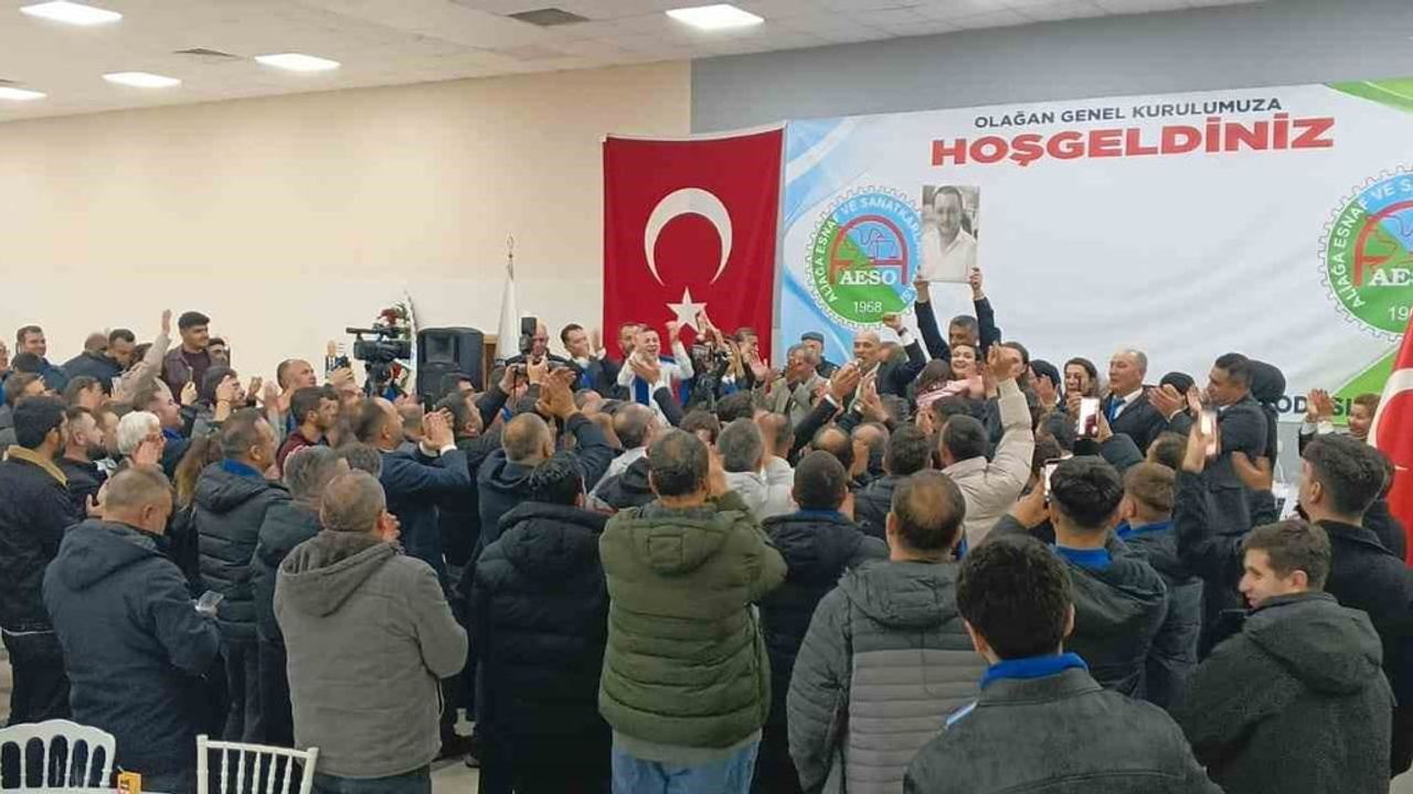 İsa Özbek, Aliağa Esnaf ve Sanatkârlar Odası Başkanı Seçildi