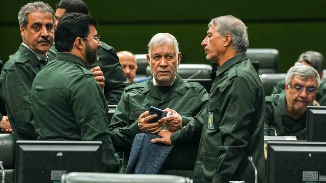 Kalibaf: "Avrupa ülkelerinin orduları da terör örgütü sayılmaktadır"