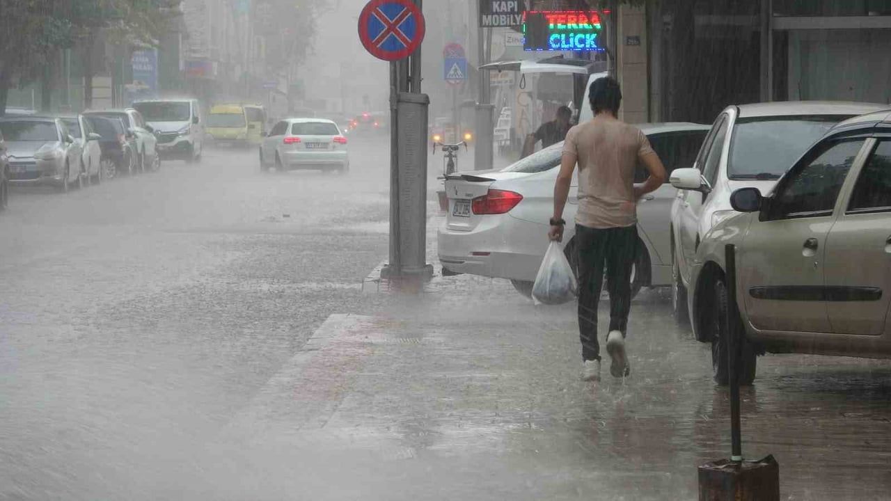 Kocaeli'de yarın kuvvetli yağış uyarısı