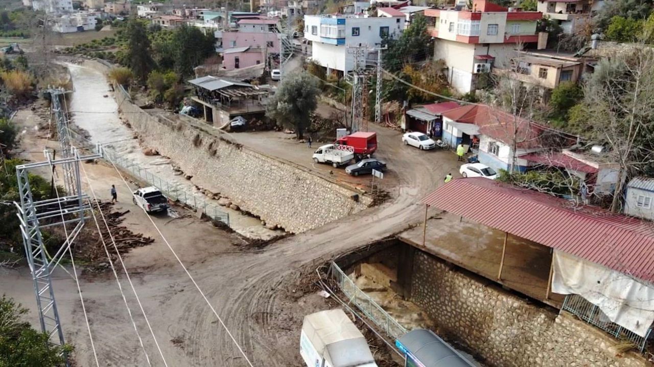 Mersin'de Sel Felaketi: Doğlu Mahallesi'nde Hasar ve Kayıplar