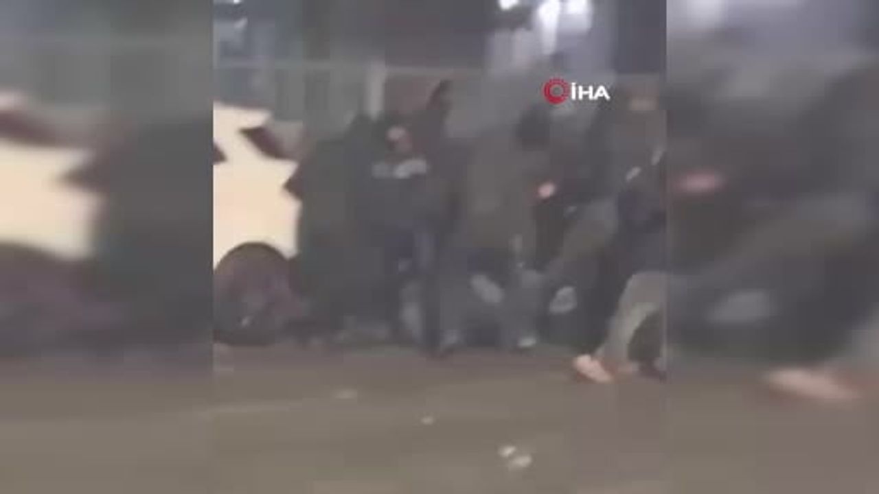 Torino'da kültür merkezi boşaltma protestosu şiddete dönüştü