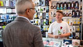 Ulaştırma ve Altyapı Bakanı Uraloğlu İstanbul Çekmeköy'de Esnaf ve Vatandaşlarla Bir Araya Geldi