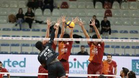 Galatasaray HDI Sigorta Voleybolda Bursa'yı Mağlup Etti