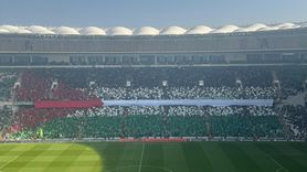Bursaspor Taraftarından Filistin Bayrağı Koreografisi