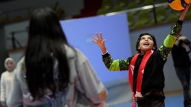 Soğan Torbalarından Voleybol Filesi Yapan Öğrenciler İzmir'de Aras Kargo'yu Ziyaret Etti