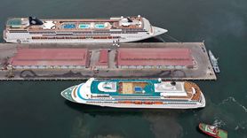 İzmir Limanı'na 2,983 Turist Giriş Yaptı