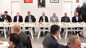 Ulaştırma ve Altyapı Bakanı Uraloğlu Balıkçılarla Sahurda Buluştu