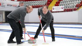 50 Yaşındaki İl Müdürü Levent Çakmur'dan Örnek Sporculuk