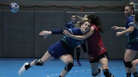 Hentbol Kadınlar Süper Lig Play-off: Adasokağı, Bursa'yı Geçti