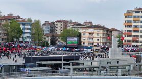 Kocaelispor-Teksüt Bandırmaspor Maçı İzmit'te Dev Ekranda İzlenildi