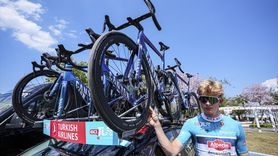 Tibor Del Grosso Türkiye'deki İlk Zaferini Kutluyor