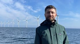 TÜREB Heyeti Kopenhag'daki Deniz Üstü Rüzgar Santralini İnceledi