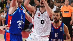 Anadolu Efes, Karşıyaka'yı Mağlup Etti