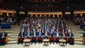 Cumhurbaşkanı Yardımcısı Yılmaz, Ekonomi Şurası'nda Türkiye'nin Büyüme Hedeflerini Açıkladı