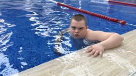 Down Sendromlu Yunus Emre Pınar'ın Yüzme Başarısı