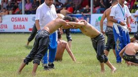 Kaş Belediyesi 4. Yağlı Güreşleri'nde İsmail Balaban Şampiyon oldu