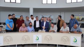 Mardin'de Sezonun İlk Arpa Hasadı Gerçekleşti