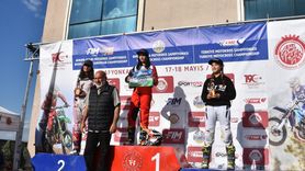 Motokrosun Yıldız Kızları: Aile Desteği ile Başarıya Koşuyorlar