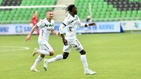 Sakaryaspor, Esenler Erokspor'u 2-0 Geçti