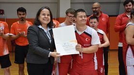 Trabzon Üniversitesi ve Down Sendromlular Basketbol Milli Takımı Dostluk Maçı Düzenledi