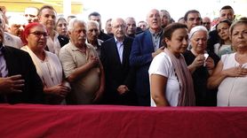 Adil Kılıçdaroğlu'nun Cenazesi Toprağa Verildi