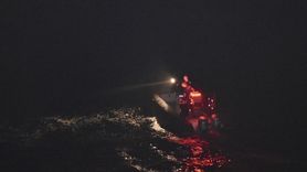 Antalya'da Falezlerden Denize Düşen Kişi İçin Arama Çalışmaları Devam Ediyor