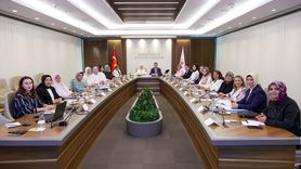 Bakan Göktaş ve Kurum, Kadın Belediye Başkanları ile Toplantıda Bir Araya Geldi