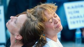 Bakırköy'de Annesinden Adalet Çağrısı: Mattia Ahmet Minguzzi’nin Eylemi