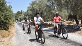 Bodrum'da Kruvaziyer Turistlere Bisiklet Turu Deneyimi