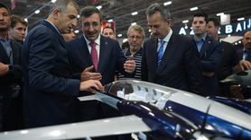 Cumhurbaşkanı Yardımcısı Yılmaz'dan IDEF 2025 Ziyareti