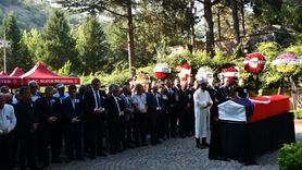 Eski CHP Milletvekili Lale Karabıyık Son Yolculuğuna Uğurlandı