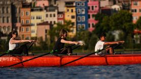 Haliç'te Kürek Sporuna İlgi Artıyor