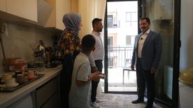 Hatay Valisi Masatlı'nın Depremzede Aile Ziyareti