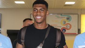 Trabzonspor'a Gelen Felipe Augusto, Taraftarla Buluştu