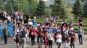 Trabzonspor Futbolcuları Taraftarlarıyla Buluştu