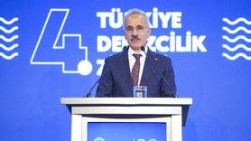 Türkiye Denizcilik Zirvesi'nde Ulaştırma Bakanı Uraloğlu'ndan Önemli Açıklamalar