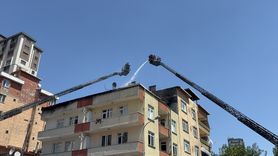 Ümraniye'de Çatı Yangını Kontrol Altına Alındı