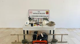 Antalya'da Kaçak Kazı Operasyonu: 4 Zanlı Suçüstü Yakalandı
