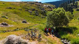 Ardahan'da Bisikletçiler 30 Ağustos Zafer Bayramı İçin Pedal Çevirdi