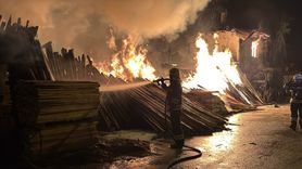 Erzincan'da Keresteciler Sitesi'nde Yangın Kontrol Altına Alındı