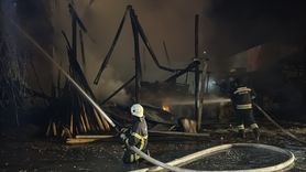 Erzincan'daki Keresteciler Sitesi'nde Yangın Kontrol Altına Alındı