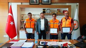 Gölbaşı'nda Temizlik İşçileri Altın ve Parayı Sahibine Ulaştırdı