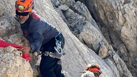 Gündoğmuş'ta Mahsur Kalan Keçiler Kurtarıldı